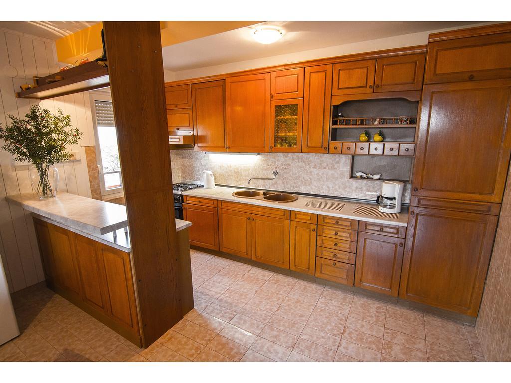 Apartment Miranda Слатине Номер фото